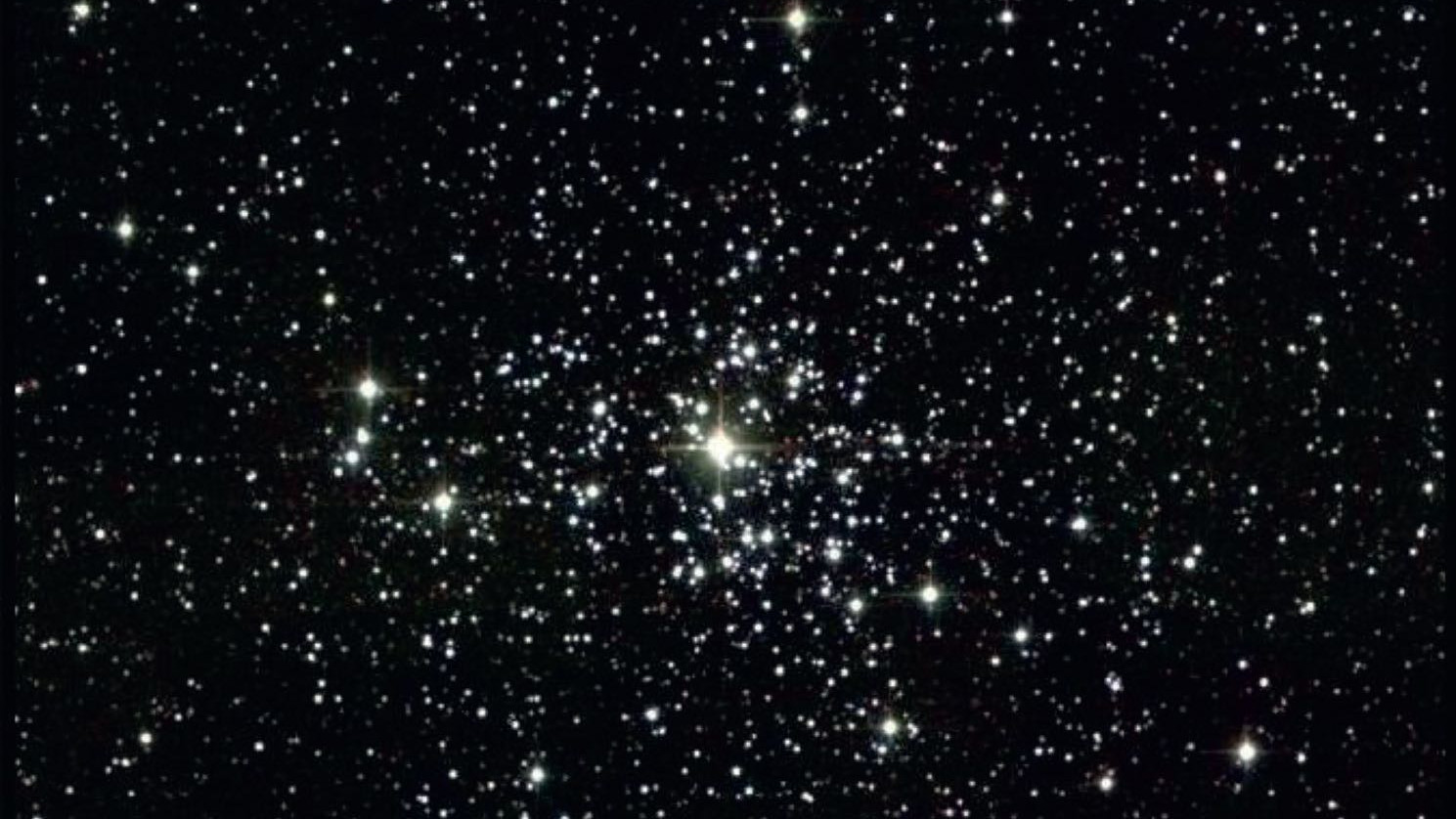 M37 w wysokim powiększeniu: masz wrażenie, że stoisz pośrodku morza gwiazd. 2MASS