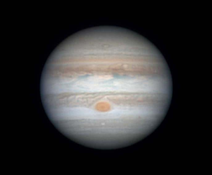 Zdjęcie Jowisza wykonane w dniu 8.04.2017 za pomocą 10-calowego teleskopu Newtona, barlowa i ZWO ADC przy f=4300mm. Rejestracja kamerą ASI224MC z filtrami RGB. Obraz sumaryczny składa się z 2000 klatek wybranych z serii 4000 klatek. Volker Heinz