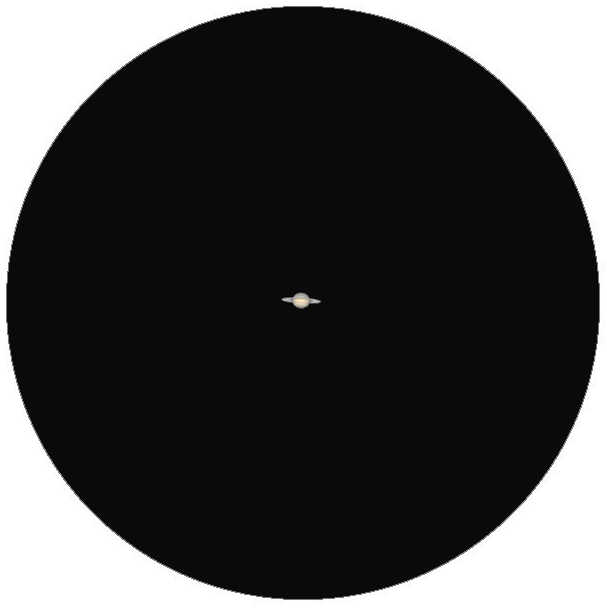 Ilustracja: Saturn w teleskopie wydaje się stosunkowo mały; tu przykład widoku w teleskopie o aperturze 60mm przy 60-krotnym powiększeniu. L. Spix