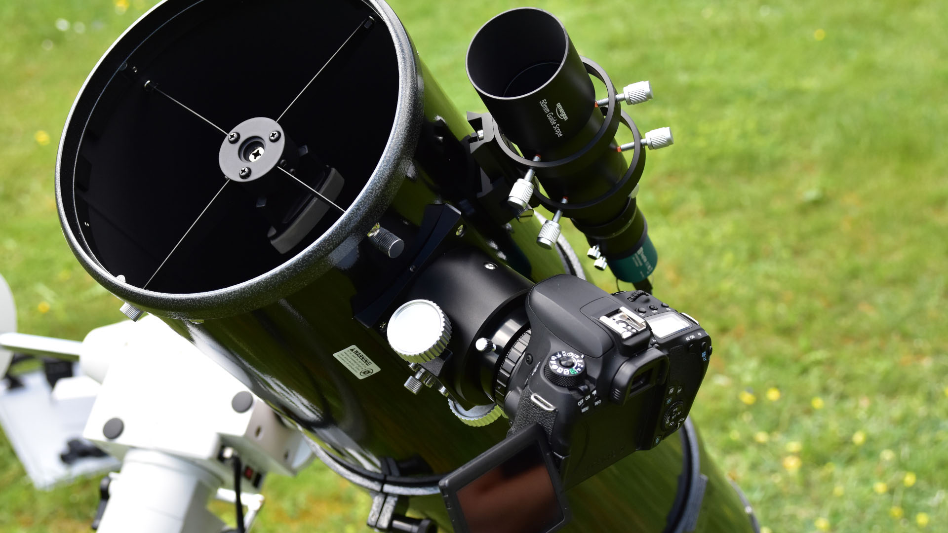 Teleskop Newton Kamera Canon Wiese