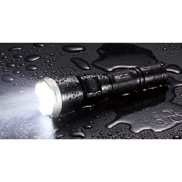 Nitecore Latarka kieszonkowa P16, zestaw myśliwski