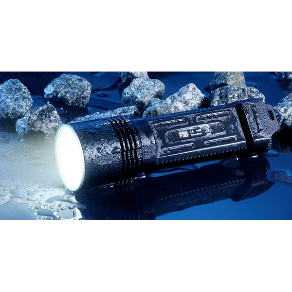 Nitecore Latarka prętowa P36