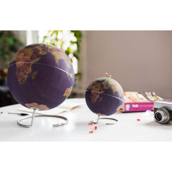 suck UK Mini-Globus Coloured Cork globe 15cm for pinning