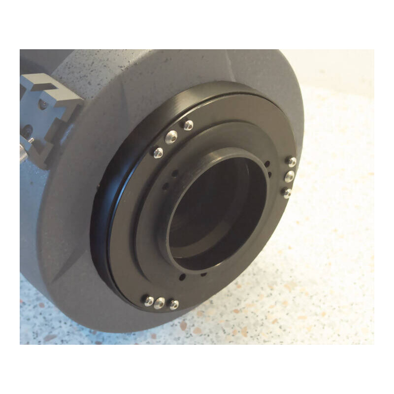 Phoenix Astronomy Adapter służący do odłączenia wysuwnika okularowego od komórki głównego lustra