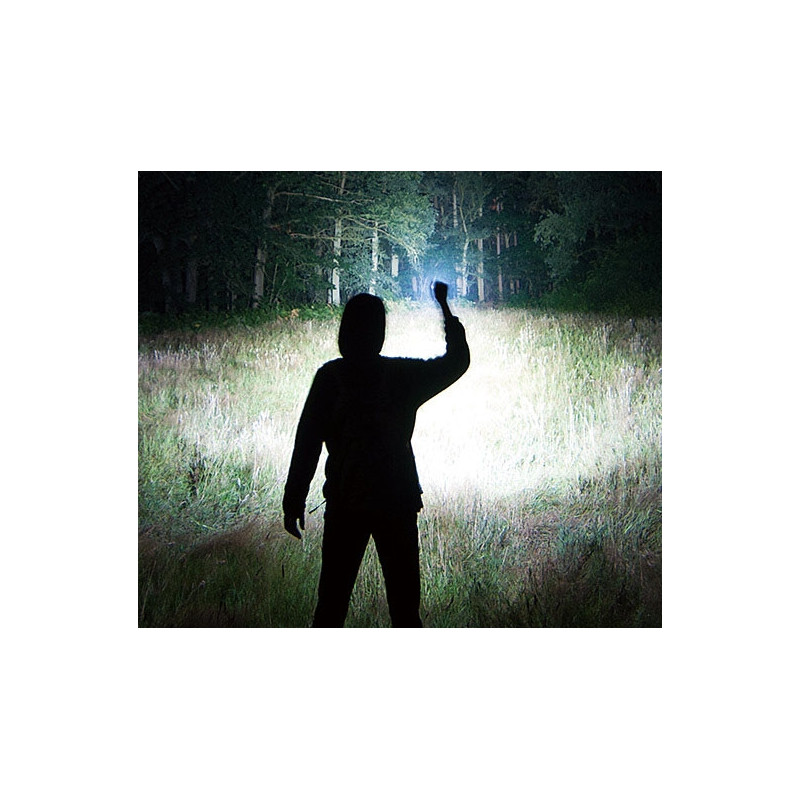 Nitecore Latarka kieszonkowa P16, zestaw myśliwski
