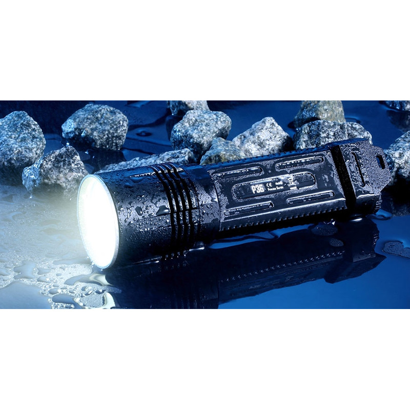 Nitecore Latarka prętowa P36