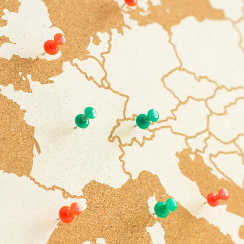 Miss Wood Mapa kontynentalna Woody Map Europa biała 90x60cm w ramce