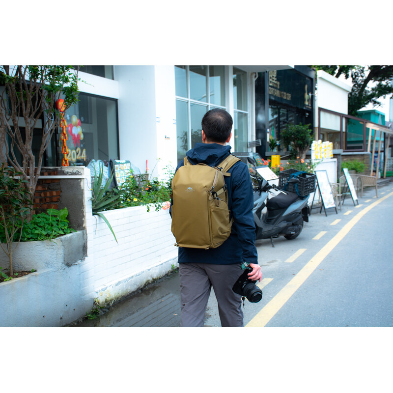 Summit-Creative Metropolis Backpack 26l champagne