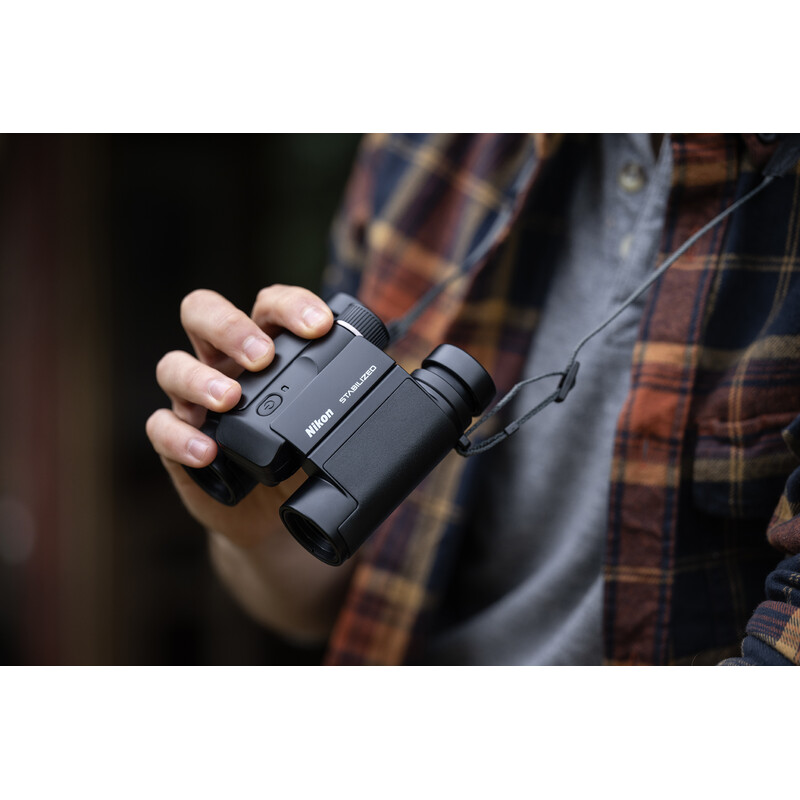 Nikon Lornetka z stabilizatorem obrazu 10x25 S